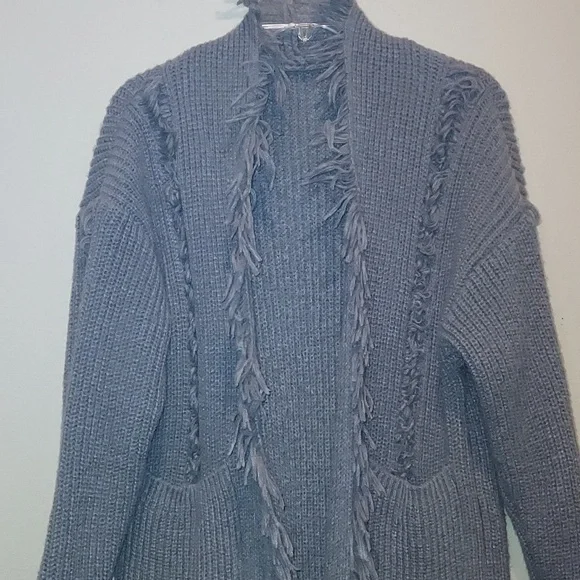 Chunky Cable Knit Long Sweater - Picture 5 of 10